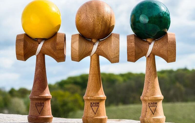 Jocul Kendama de pe Giftology.ro