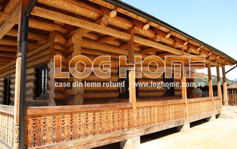 Case din lemn rotund de la Loghome