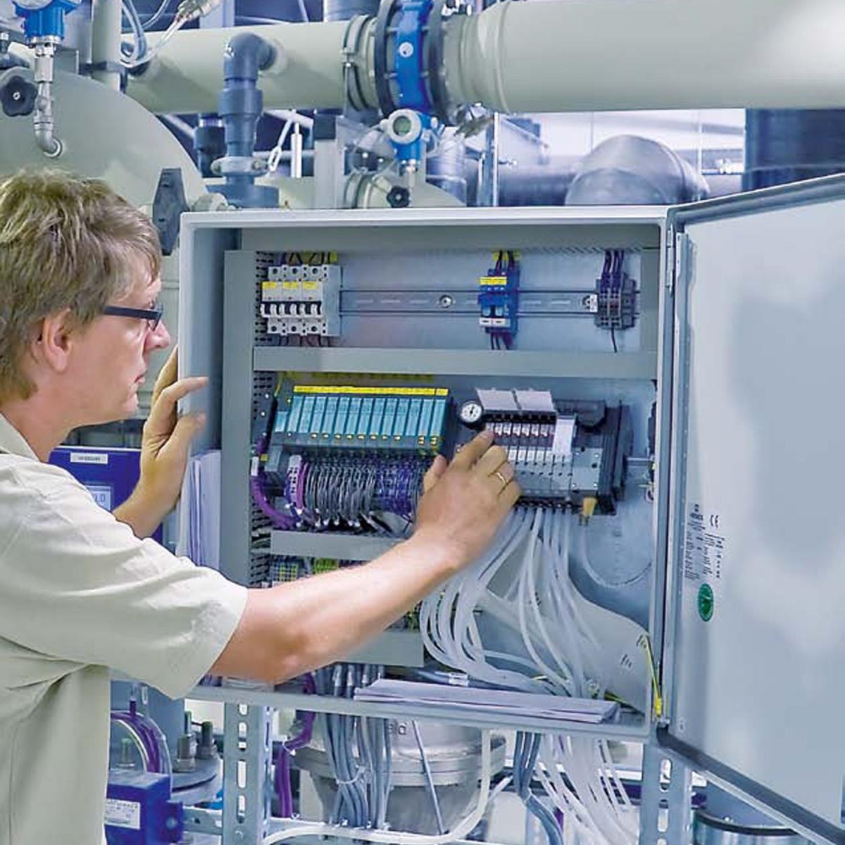 Grupurile de sisteme hidraulice si pneumatice
