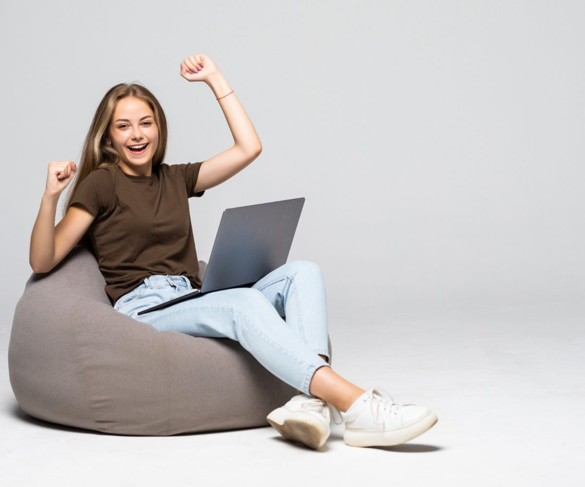 Cum te poti relaxa si distra online