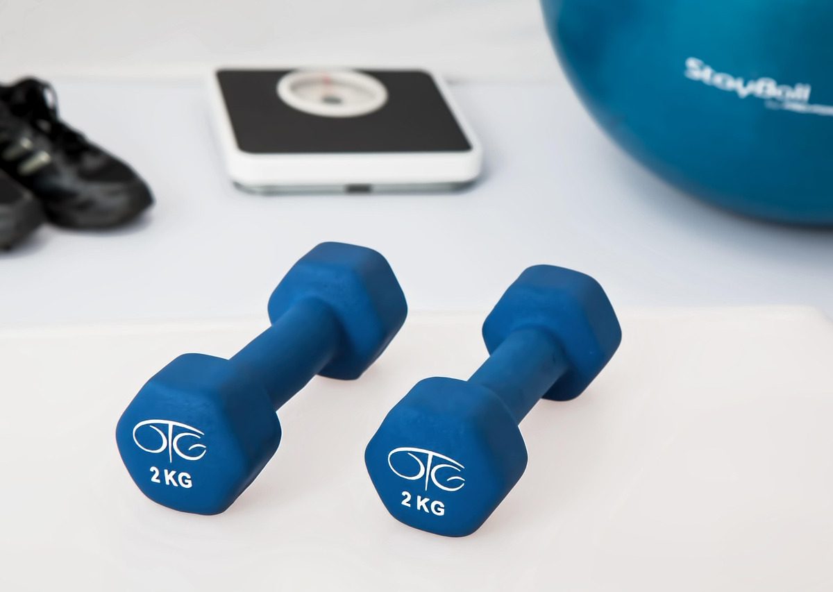Cum să-ți creezi un plan de fitness eficient acasă Ghidul tău pentru un 2025 plin de energie și sănătate