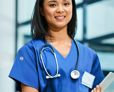 Uniforme medicale de noua generație: secretul aliatului tău din turele lungi