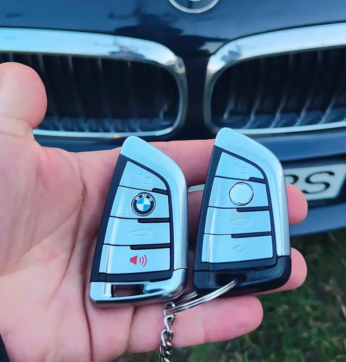 De ce o cheie auto cu cip costă 250 de lei la un specialist și 600+ lei la dealer